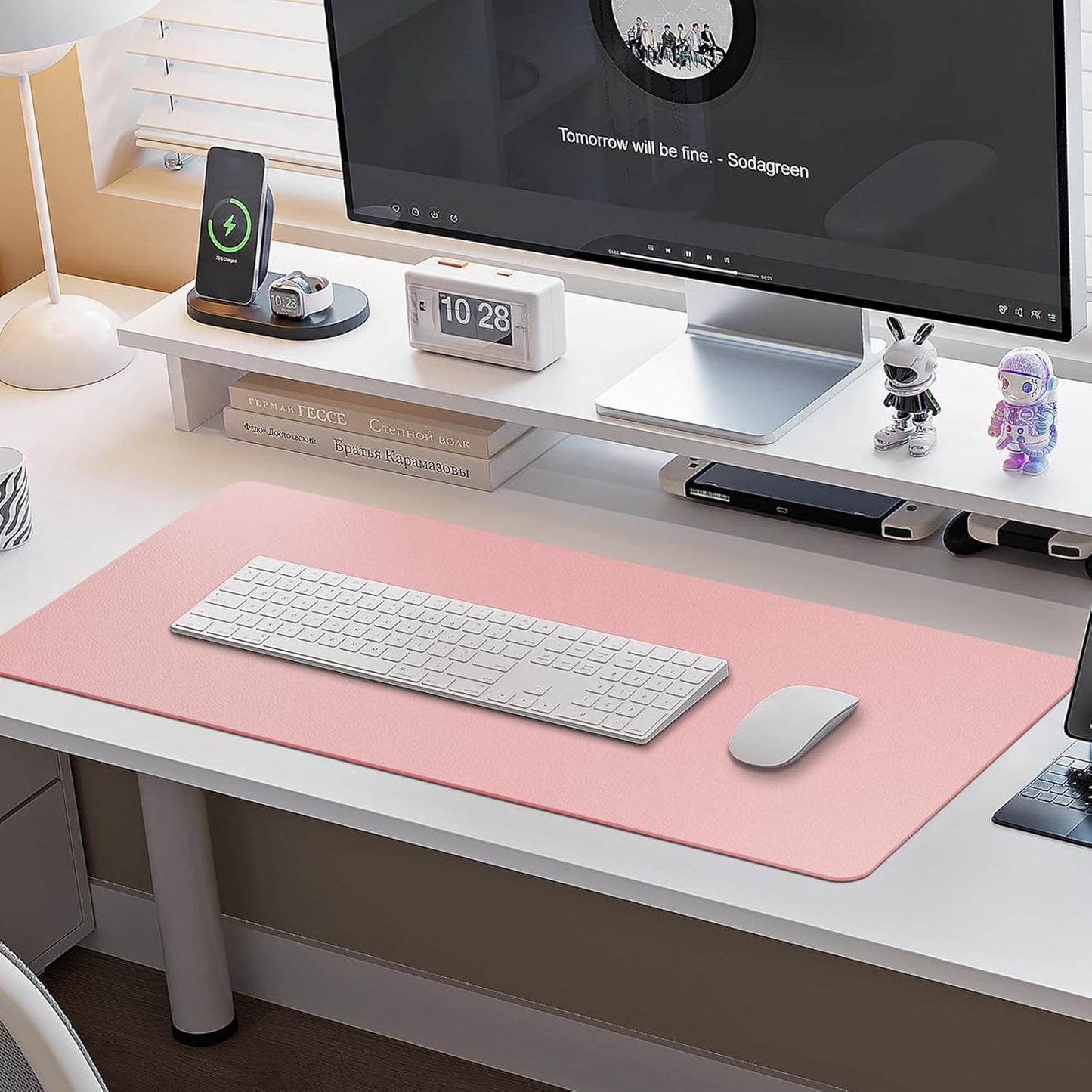 Boutilon Leather Desk Pad Protector,Non-Slip Mouse Pad,Laptop Desk Pad,Office Mouse Mat,Waterproof Leather Desk Blotter,Desk Writing Pad for Office and Home (XL-Pink,35.4"x 15.7")