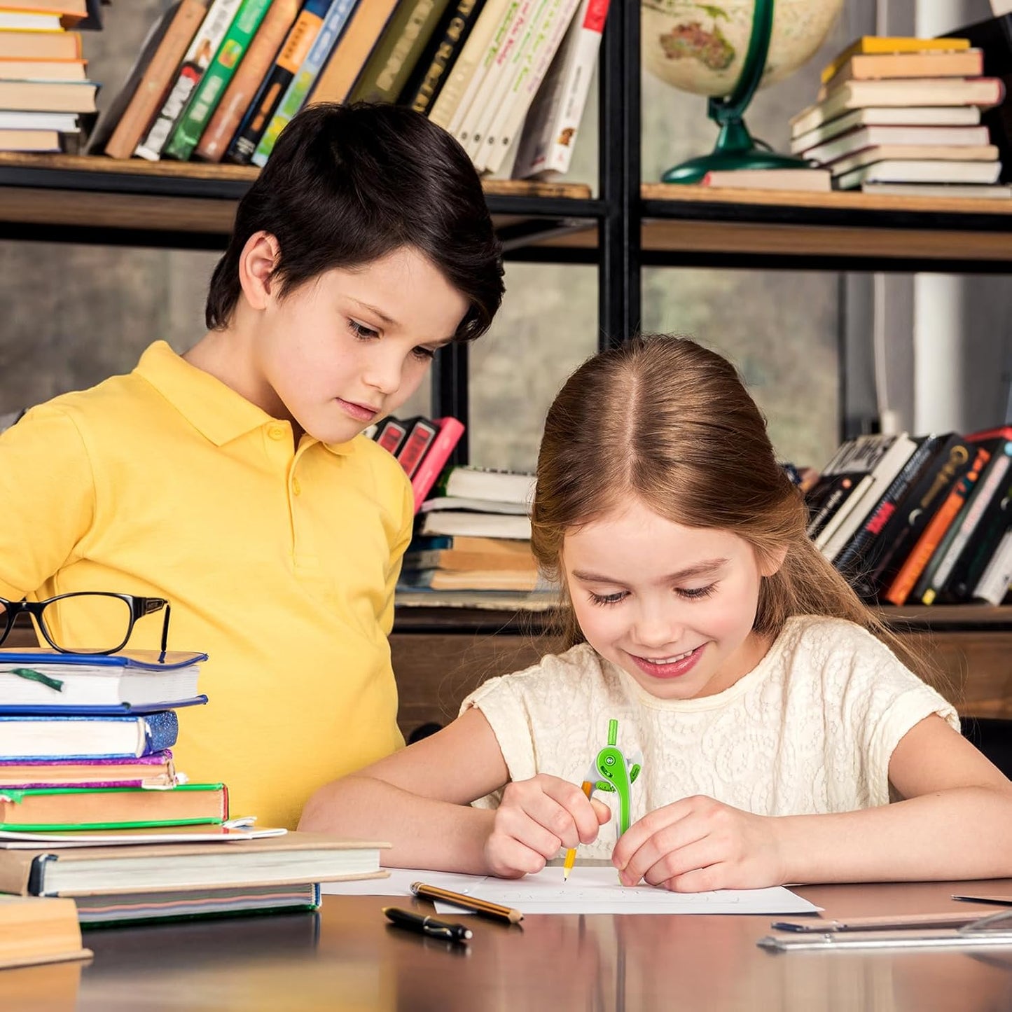 Zonon 60 Pcs Student Math Geometry Compass Tool Classroom Set Bulk 6 Inch Bright Colored Plastic Drawing Compass with Pencils Back to School Supplies for School Home Office