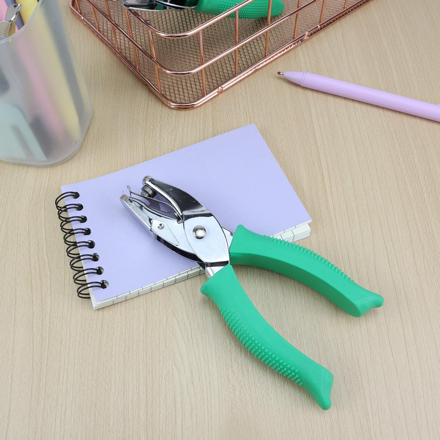 1/4 Inch Triangle Shape Hole Puncher, Handheld Single Hole Paper Punch, One Hole Paper Punch for DIY Craft Paper Scrapbook Puncher Hand Tool