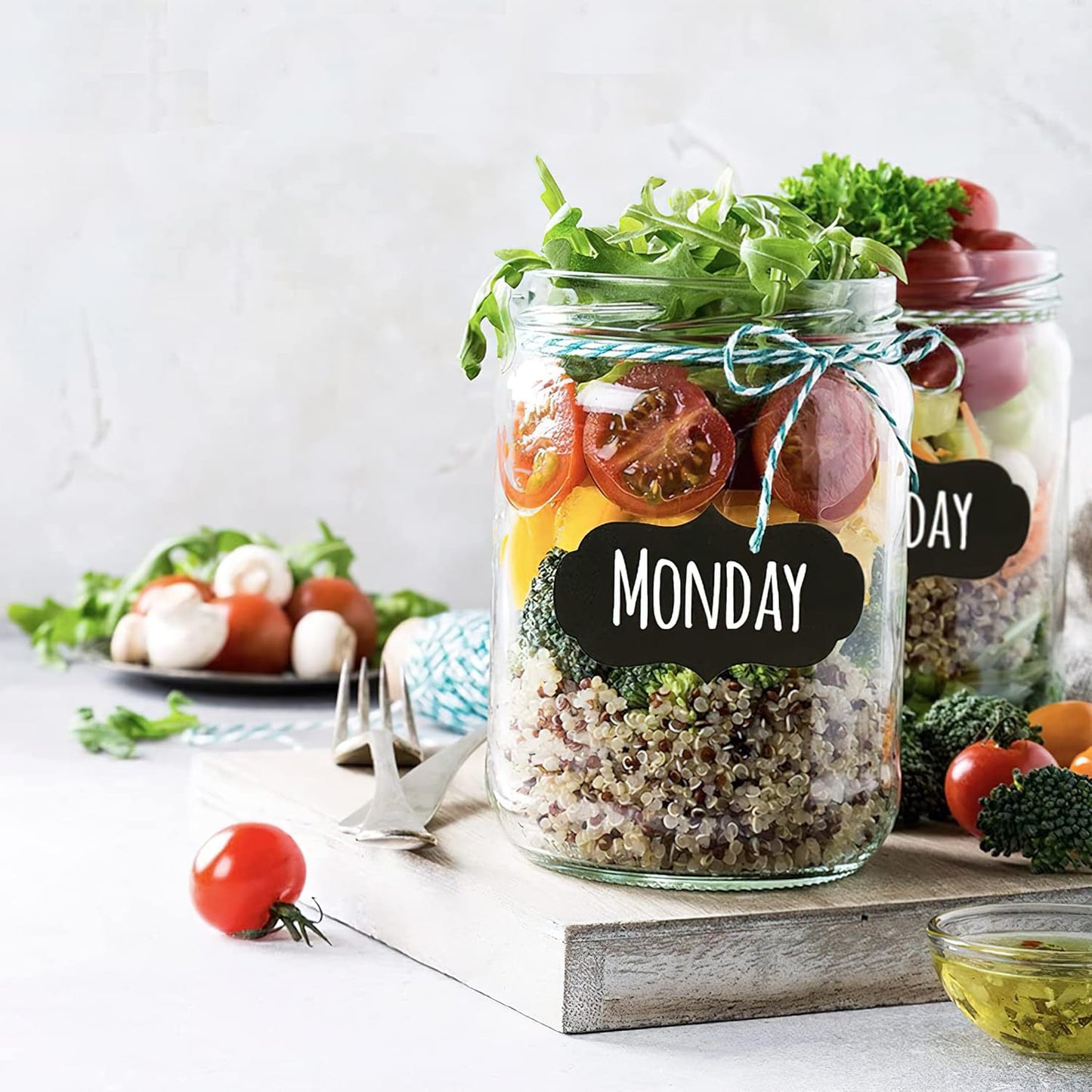 MUWOOB Chalkboard Labels, 120 Pcs Black Reusable Waterproof Labels Stickers with 2 White Chalk Markers, Kitchen Pantry Sticker Labels for Containers, Mason Jars, Condiments, Food Storage (Oval Shape)