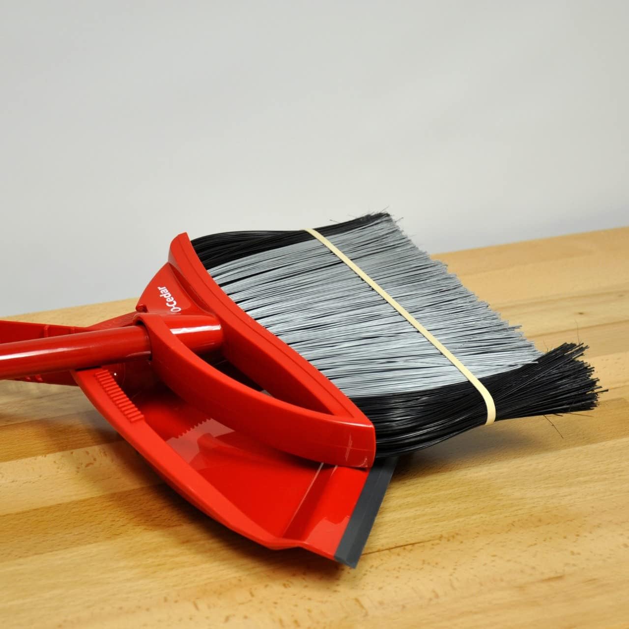 Upgrade Office Supply UPG22432 Rubber Bands, Size 32 (3 x 1/8), 700 Count, 1 lb Bag, USA