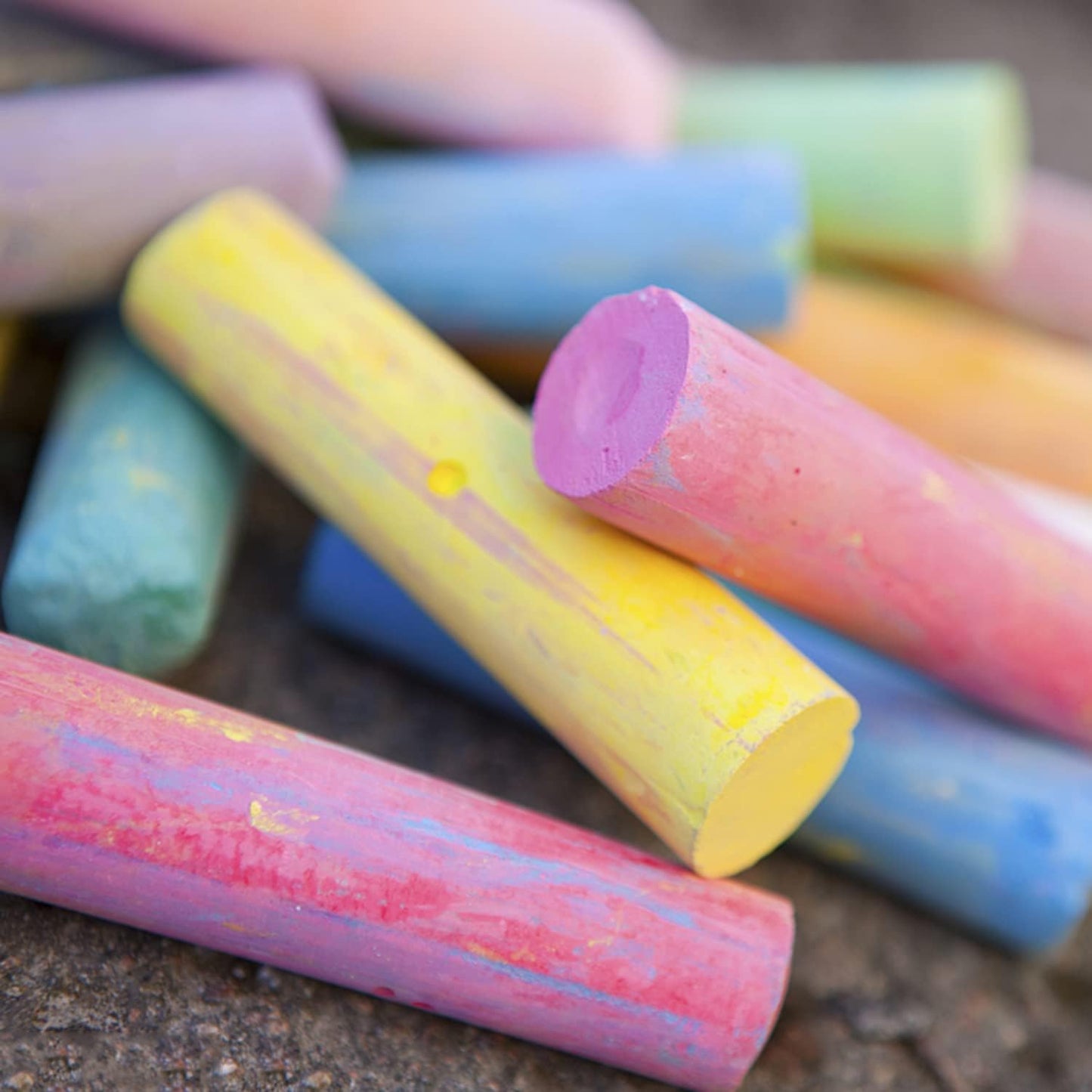 Washable Sidewalk Chalk, 54 Pcs 8 Colors Jumbo Chalks Bulk, Non-Toxic Chalk for Kids Adults, Painting on Chalkboard, Blackboard, Playground, Outdoor Sidewalk