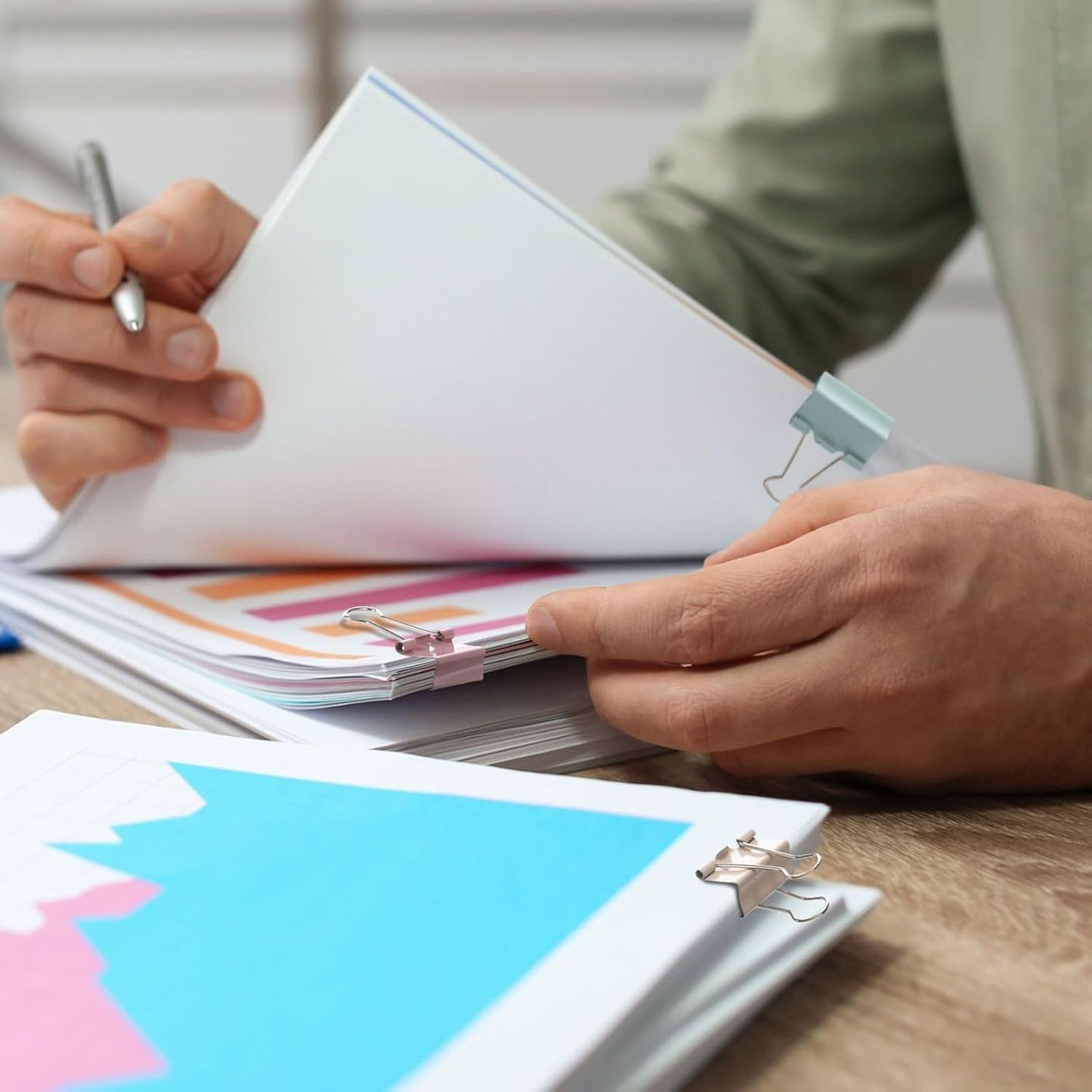 Jetec 500 Pieces 1 Inch Colorful Binder Clips Medium Paper Clamps Metal Paper Clips for Teachers Students Classroom Business Office and School Office Supplies