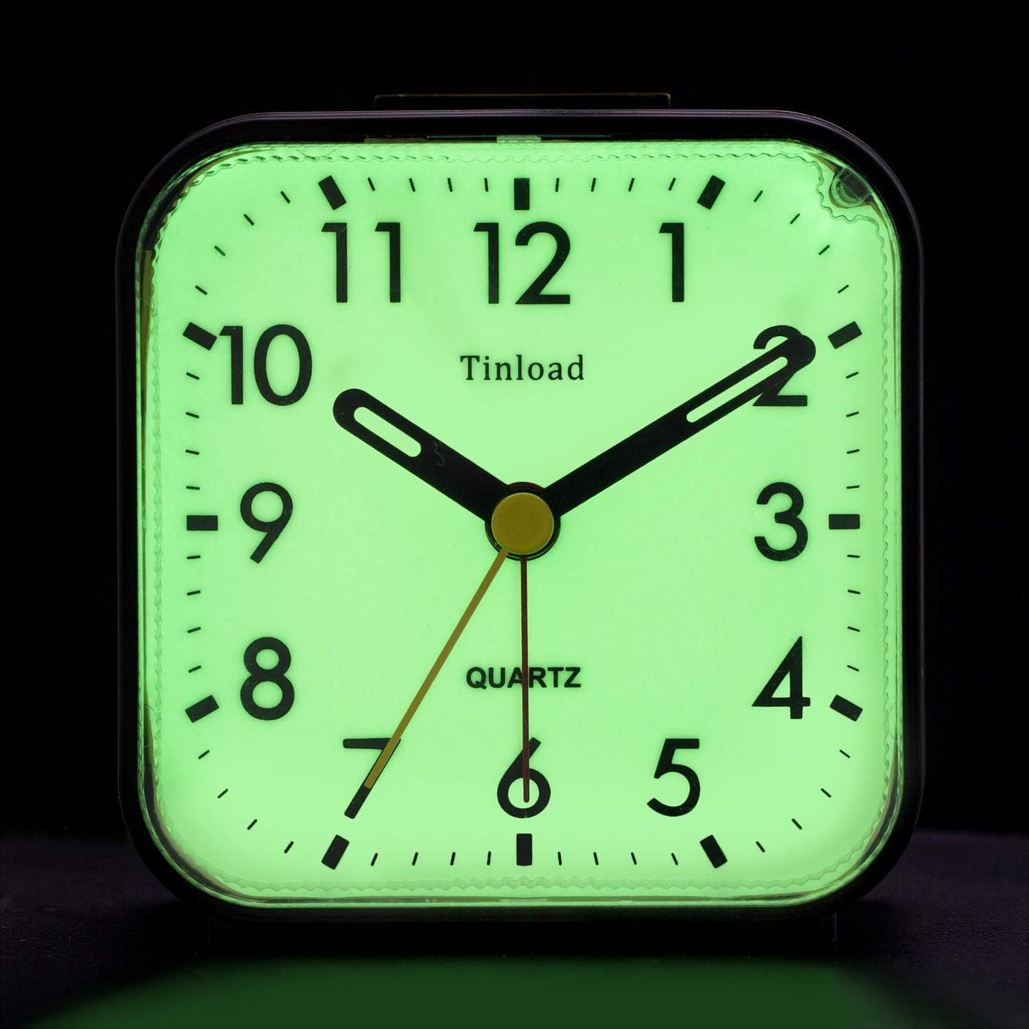 Small Battery Operated Analog Travel Alarm Clock Silent Non Ticking,Gentle Wake, Ascending Beep Sounds, Snooze,Lighted on Demand, Glow in Dark dial,Easy Set