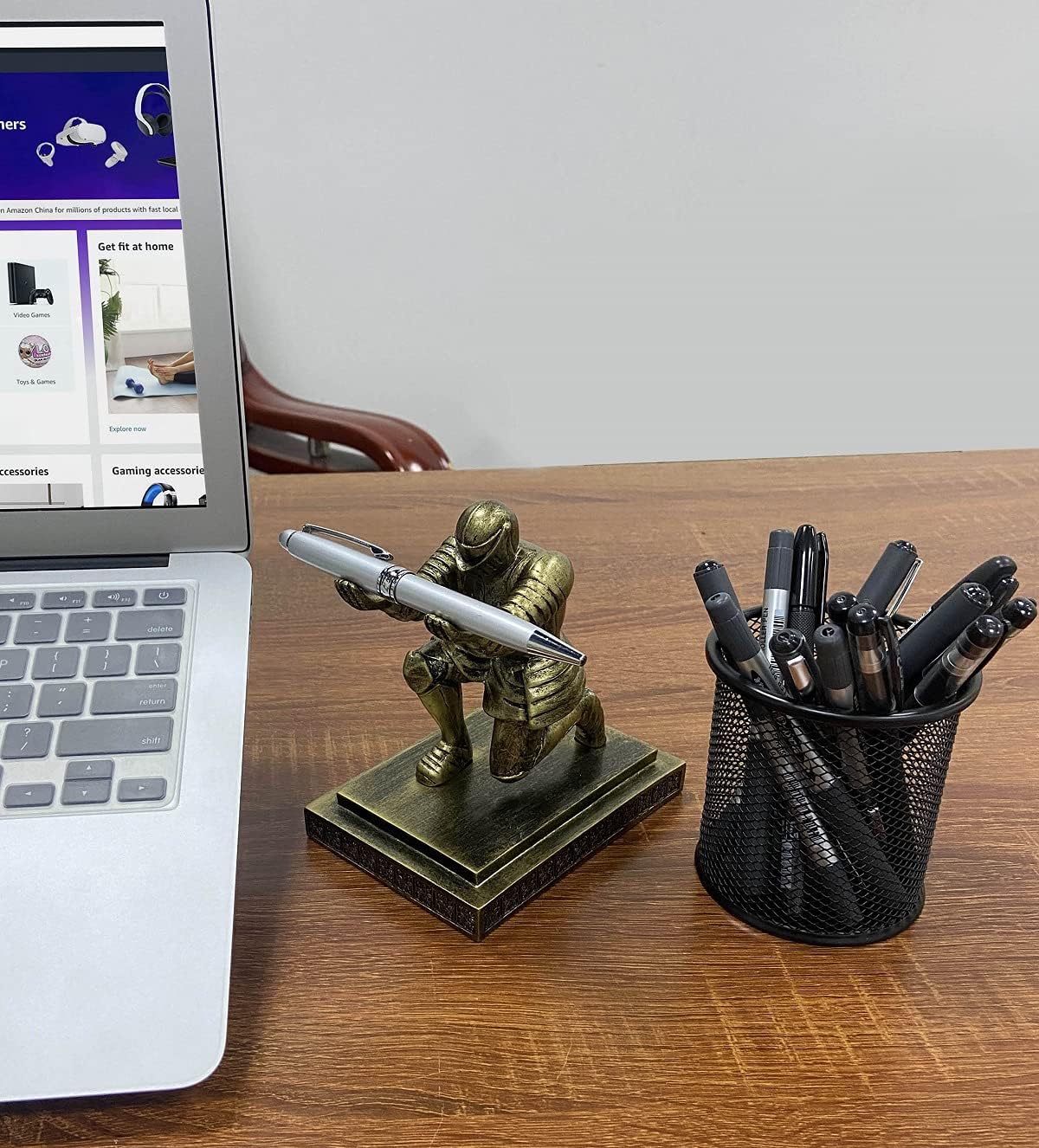 Executive Knight Pen Holder with a Pen Personalized Desk Accessories Decor Home Office Cool Pen Stand Gold