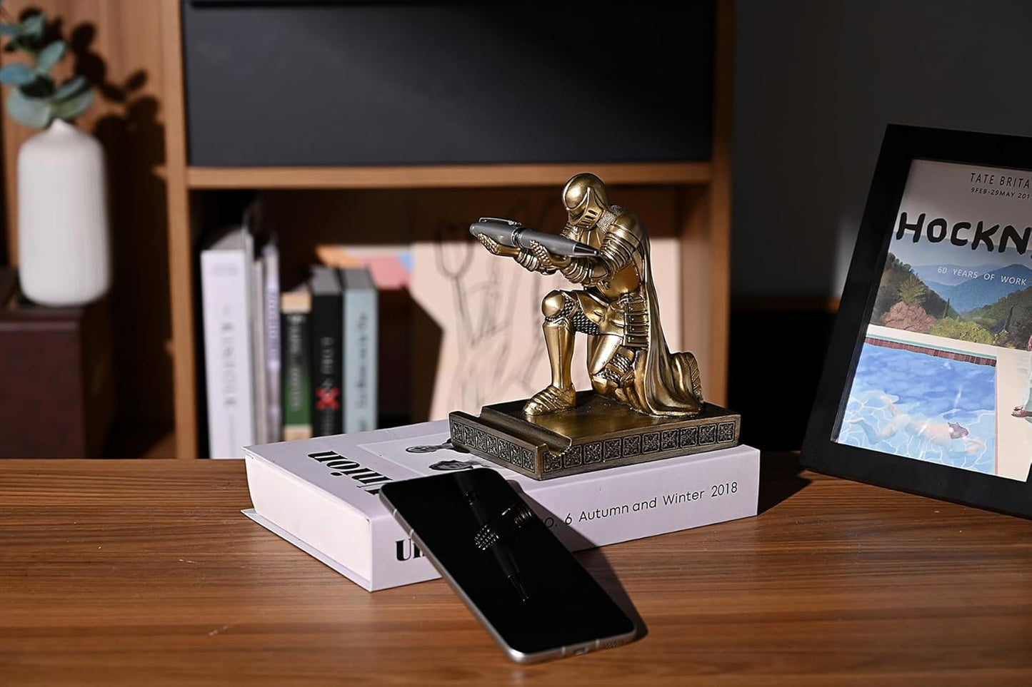 Windbreaker Soldier Knight Pen Holder Personalized Desk Accessory, Mobile Phone & Gaming Controller Holder, Device Stand Gift for Medieval Enthusiasts (Bronze)