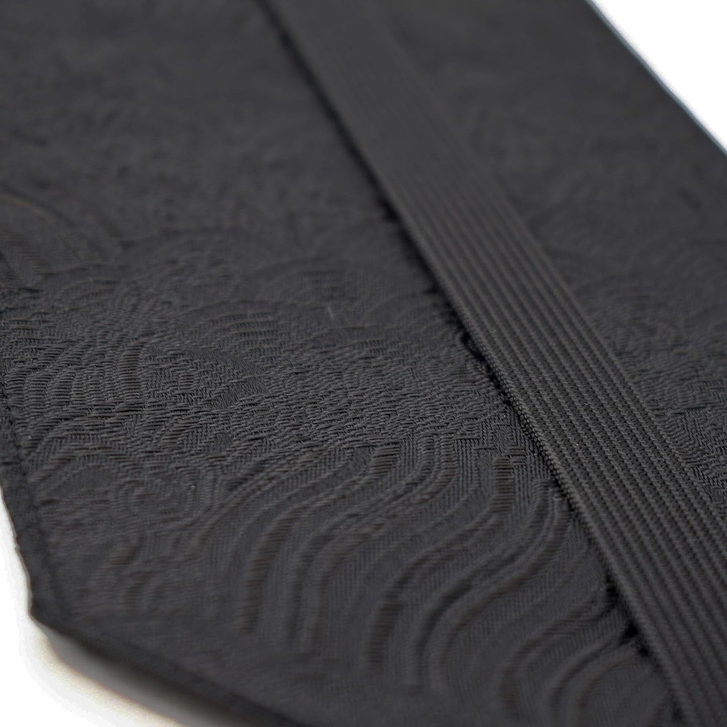 BLBMH 5.5x8.5 inch Book Covers with Bookmarks Adjustable Fabric Paperbacks Book Covers for Privacy Hardcover Softcover Novels Notebook Book Lovers Gifts - Chinese Black 8.5in