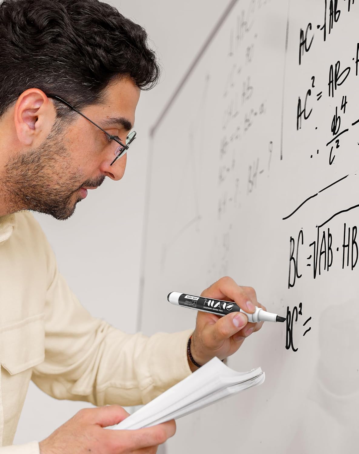 SFAIH Dry Erase Markers Chisel Tip with Magnetic Whiteboard Eraser, 48 Bulk Pack Black White Board Markers for Teachers & Students, Versatile Lines, 1s Quickly Dry, Perfect for Classroom and Office