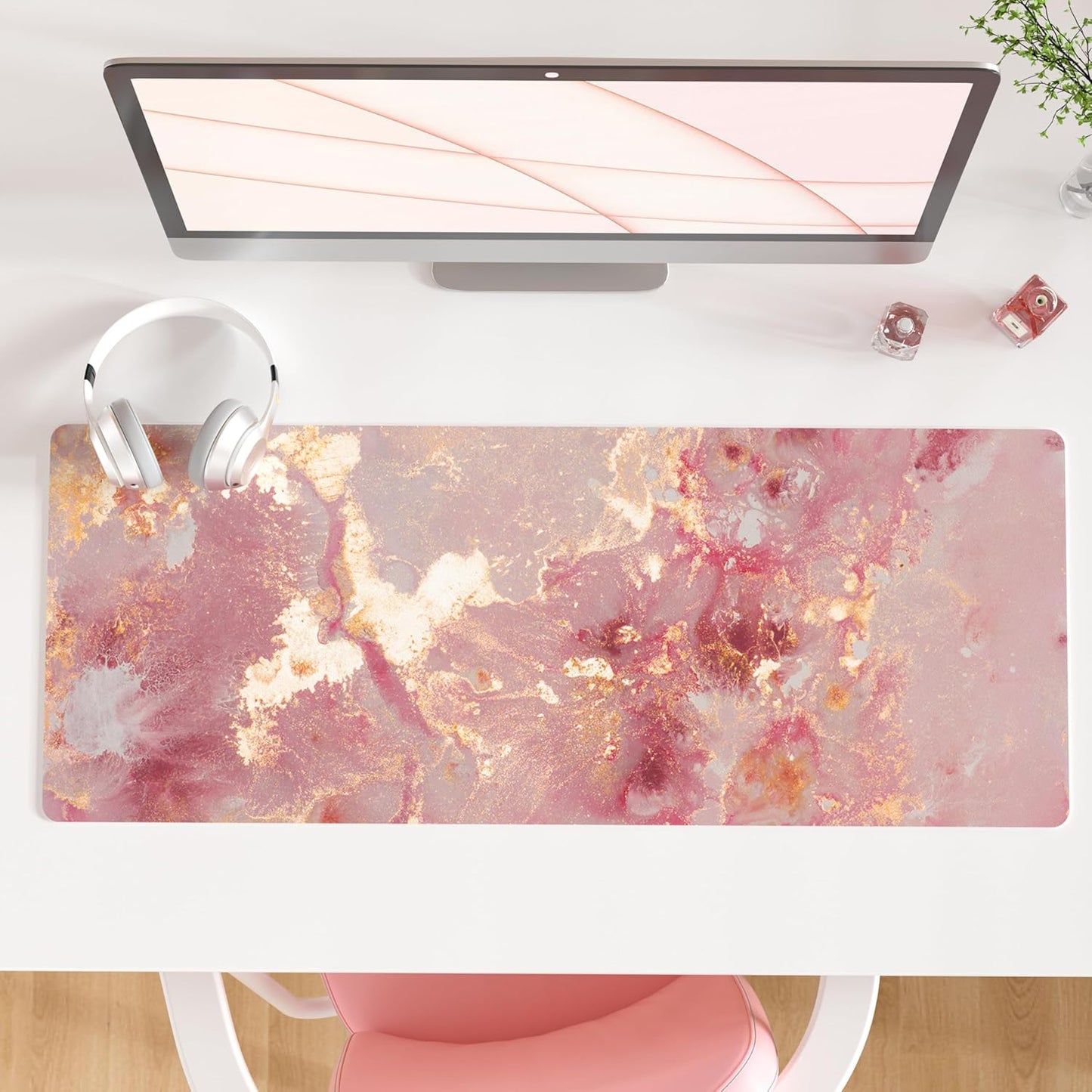 QIYI Large Mouse Pad, Cute Pink Desk Mat for Desktop, Women Girls PU Leather Waterproof Gaming, Rose Gold Marble Computer PC Laptop Protector Writing Pads for School Office Home 31.5" x 11.8"