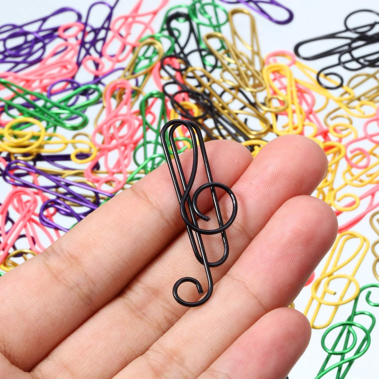 Outus 200 Pcs Music Paper Clips 6 Colors Metal Musical Notes Paper Clips Treble Clef Paper Clips Funny Music Teacher Gifts for Desk Bookmark Office School Notebook