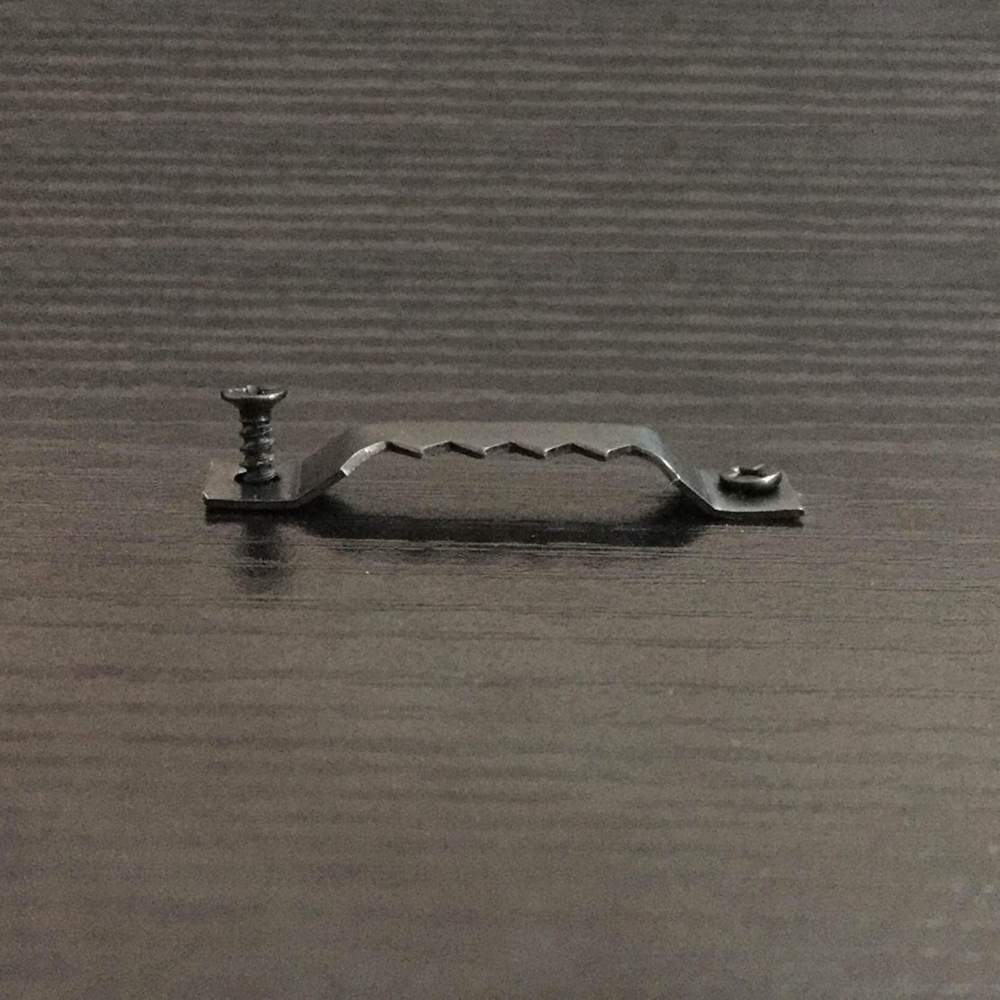 100 Pack Small Sawtooth Picture Hangers Steel Picture Hangers Picture Frames Hangers with Screws Picture Hang Solutions, for Hanging Clock Paintings Artwork Picture Frame Hook Photos (Black)