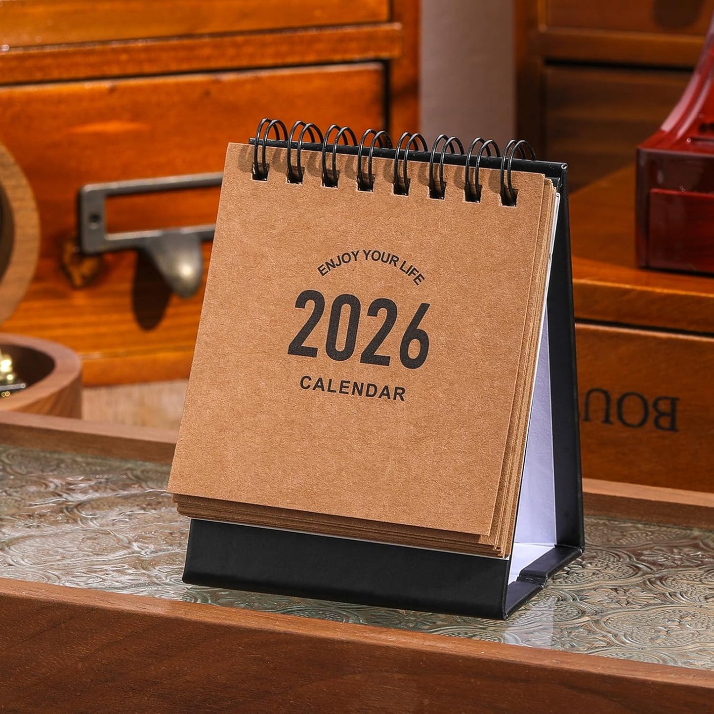 Mini Desk Calendar 2025-2026- Small Desktop Calendar July 2025 to Dec 2026, Mini Daily Schedule Thick Paper Twin-Wire Binding with Stickers for Home Office School (Kraft paper color)